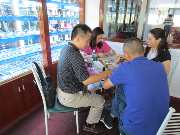 【手表定制案例】找北京手表廠,北京客戶(hù)選擇了穩(wěn)達(dá)時(shí)鐘表