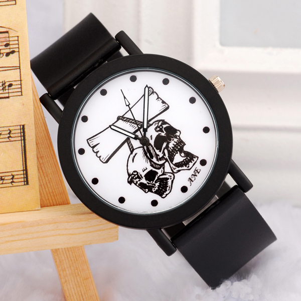 深圳手表批發(fā)廠家供應(yīng)骷髏頭個性學(xué)生手表批發(fā)【穩(wěn)達(dá)時鐘表】