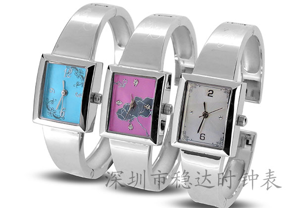 穩(wěn)達(dá)時(shí)手表定制廠家純銀手表