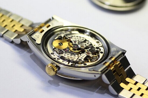 穩(wěn)達(dá)時手表廠家手表清洗圖