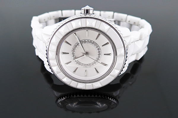 穩(wěn)達時陶瓷手表廠家