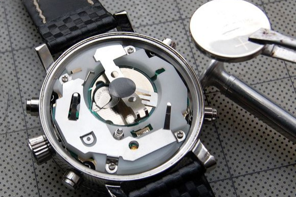 穩(wěn)達時手表定制廠家