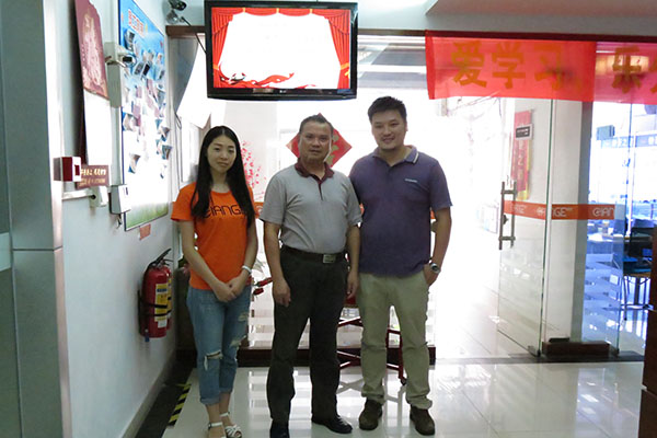 穩(wěn)達時手表定制廠家客戶來訪