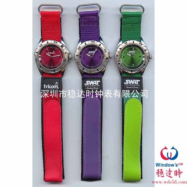 尼龍帶運(yùn)動(dòng)手表
