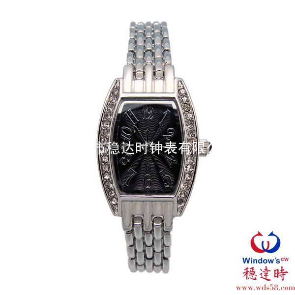 穩(wěn)達(dá)時(shí)鑲石手表定制工廠