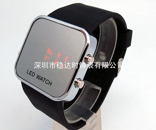 穩(wěn)達(dá)時LED電子手表生產(chǎn)廠家