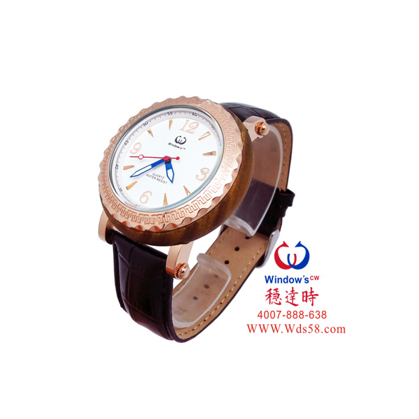 穩(wěn)達時時尚檀木殼手表