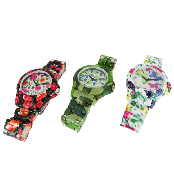 穩(wěn)達(dá)時(shí)時(shí)尚塑膠手表定制工廠