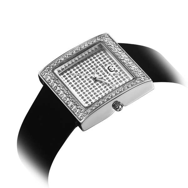 穩(wěn)達時高檔鑲鉆女士禮品手表定制工廠
