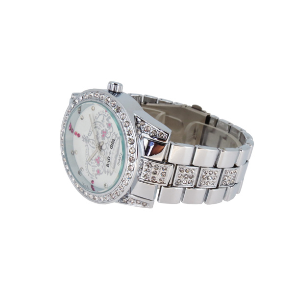 穩(wěn)達(dá)時(shí)深圳手表廠家專業(yè)定制女性時(shí)尚禮品手表