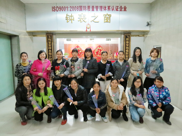 穩(wěn)達時不銹鋼配男士真皮手表