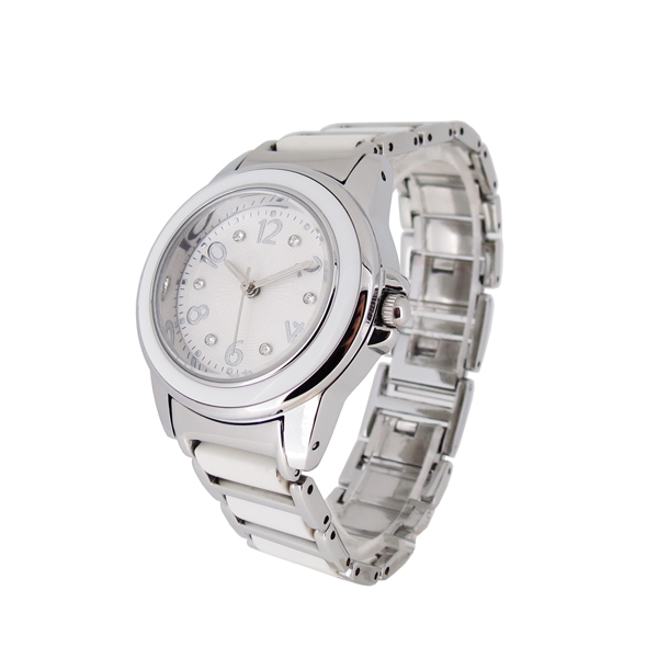 穩(wěn)達(dá)時(shí)2015新款潮流合金女士禮品手表廠家