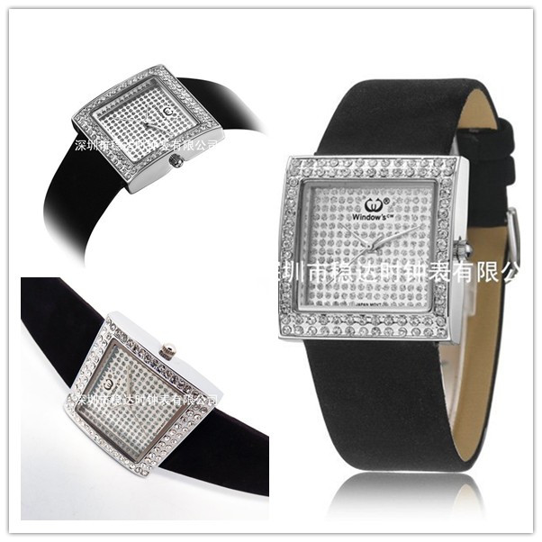 穩(wěn)達(dá)時高檔時尚鑲鉆女士手表定制廠家