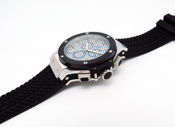 多功能不銹鋼手表批發(fā)廠家直銷多功能三度防水【穩(wěn)達時鐘表】