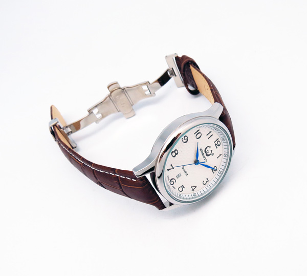 手表定制廠家供應經(jīng)典男裝不銹鋼商務手表定制【穩(wěn)達時鐘表】