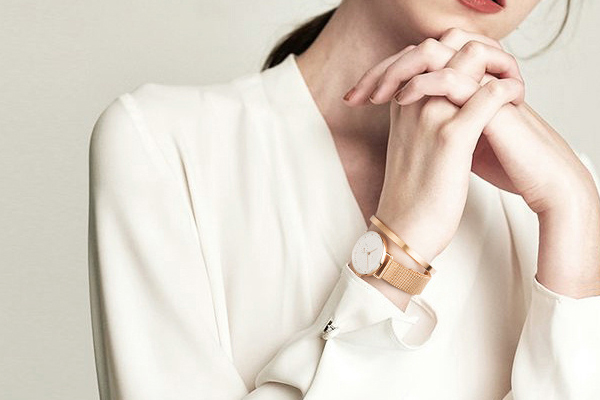 簡約即是更暢銷的貨源，穩(wěn)達時手表加工廠家直供