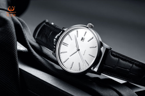 真皮商務(wù)男士定做手表 穩(wěn)達(dá)時(shí)批量供應(yīng)