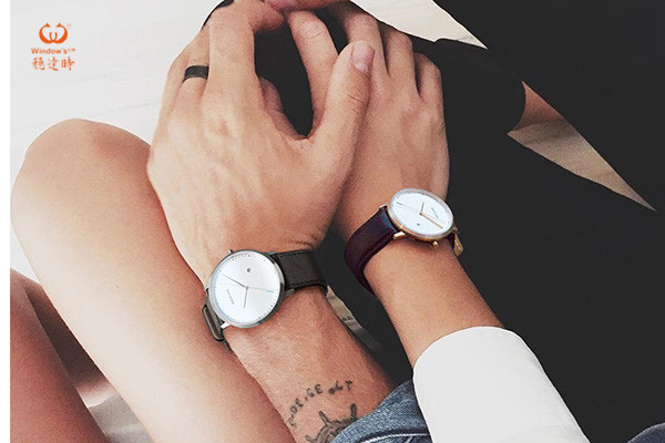 穩(wěn)達時簡約款腕表定制