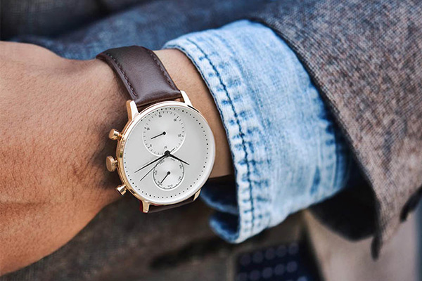 經(jīng)典商務手表 304精鋼材質(zhì) 優(yōu)質(zhì)真釘字面