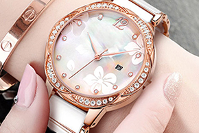 鑲鉆時(shí)尚手表 女士防水手表穩(wěn)達(dá)時(shí)廠家直銷
