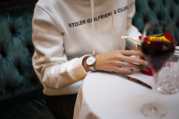 簡約女士石英防水腕表 廠家直銷&mdash;&mdash;穩(wěn)達時