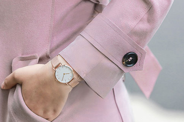 時尚女士石英防水腕表 穩(wěn)達時廠家支持定制直銷