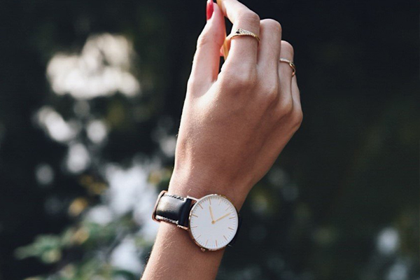 時(shí)裝潮流腕表貨源供應(yīng)—就在穩(wěn)達(dá)時(shí)手表廠