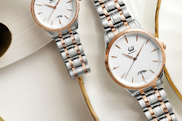 經(jīng)典石英鋼帶腕表穩(wěn)達時新款