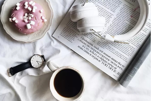 精品禮品手表廠家定制服務(wù)就在穩(wěn)達時