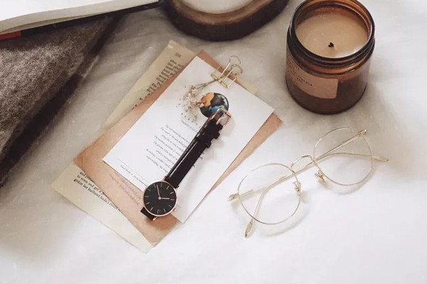 穩(wěn)達時簡約時尚石英手表廠家一手貨源