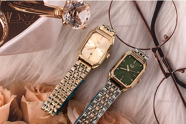 穩(wěn)達(dá)時(shí)輕奢女士小方表，廠家自產(chǎn)精美品質(zhì)