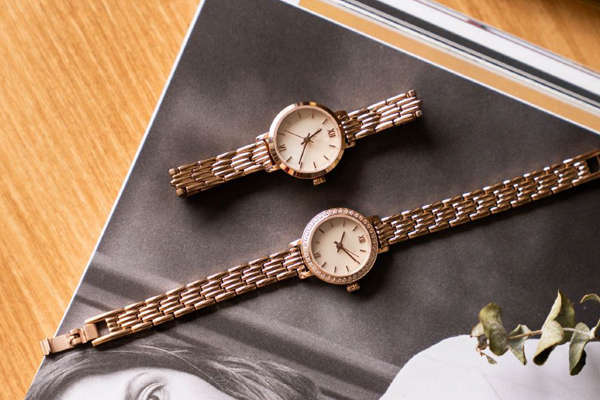 時裝女表石英腕表款式供應(yīng)