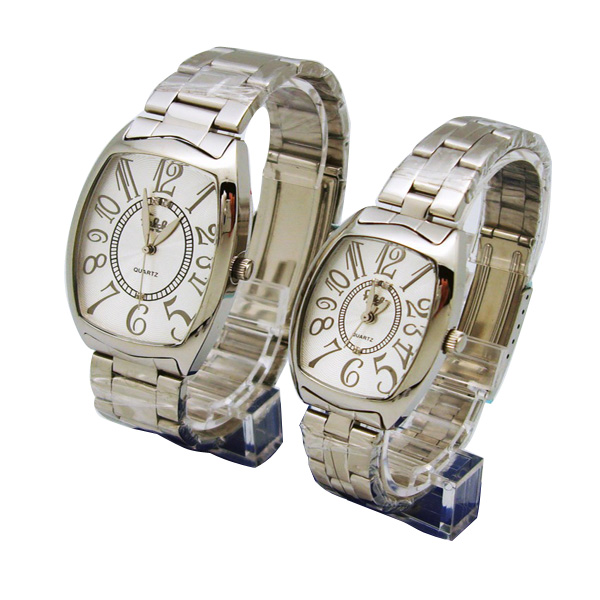 經典簡約豪華商務進口機芯防水防塵情侶手表